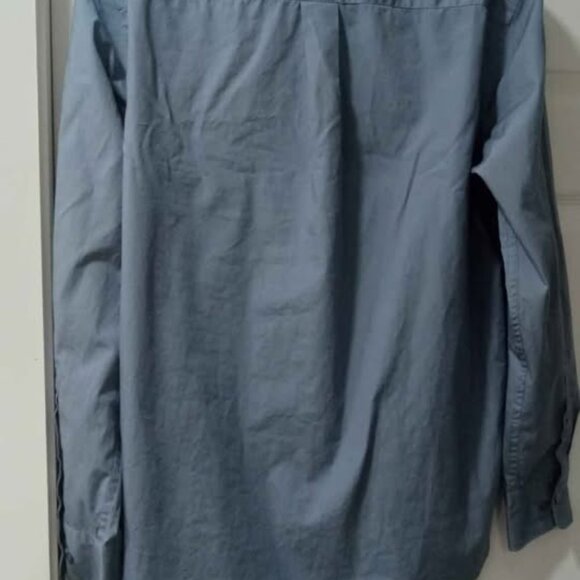 Banana Republic Men's Button Down Dress Shirt, Size Medium - Picture 3 of 4